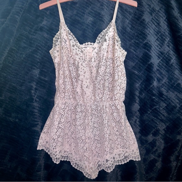 NWOT Victoria's Secret Body by Victoria Lace Romper - Picture 8 of 11